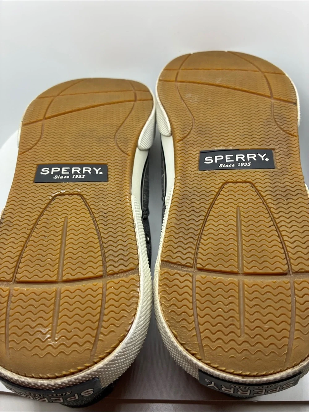 Sperry mens shoe